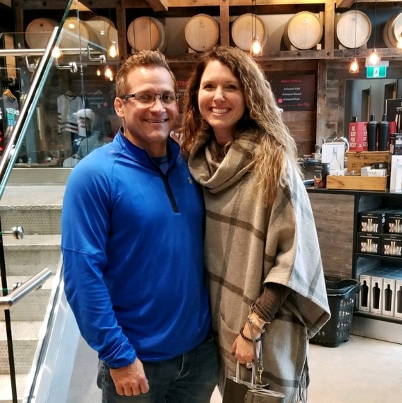 Meet your Posher, Kelli - Picture 1 of 1